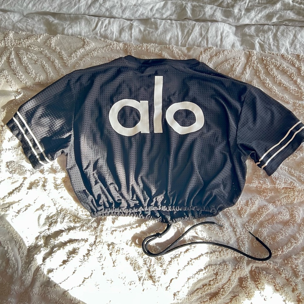 ALO Yoga cropped jersey